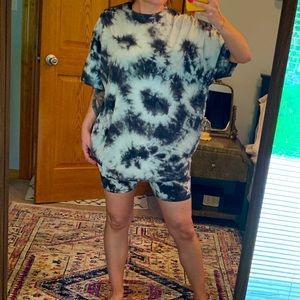 PINK One Size Tee and matching Bike Shorts